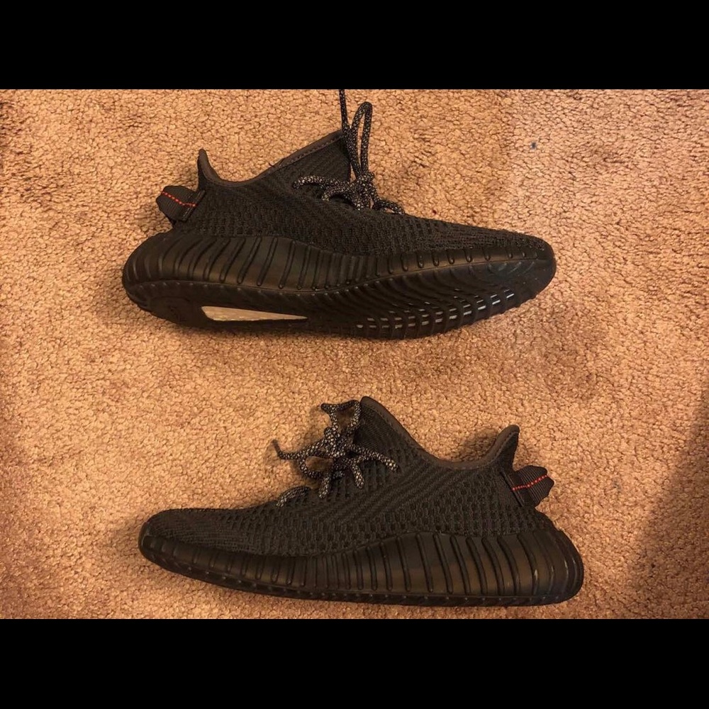 YEEZY BOOST 350 V2 Black NON-REFLECTIVE